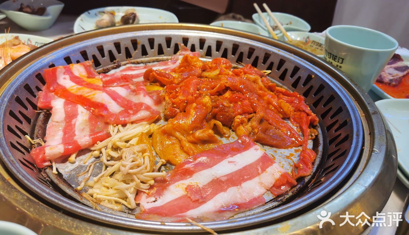 小河蟹都是活的，籽虾大虾都很新鲜