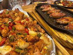 -老东镇啤酒屋海鲜加工·蒸汽海鲜·海鲜烧烤(台东店)