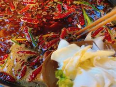 爽的板鲜猪黄喉-黄潇洒老火锅(九眼桥宏济巷店)