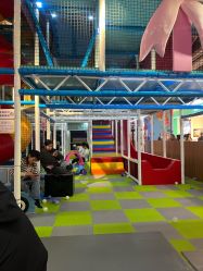 -孩之岛亲子乐园(喜盈门.范城店)