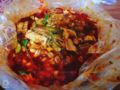 -周良天山牛杂城(天山路总店)