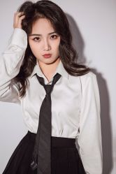 -onlygirl摄影美学馆高端定制(江滩店)