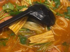 -肥汁米蘭香港米线(长宁来福士店)