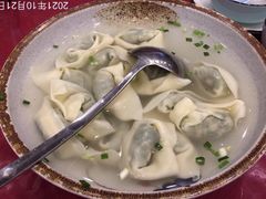-侬佳蒸菜馆(听潮店)