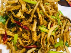 -那家老院子东北菜·饺子·小鸡炖蘑菇(艳华街店)