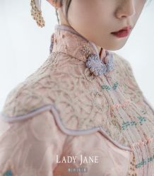 -Lady  Jane高端婚纱礼服馆