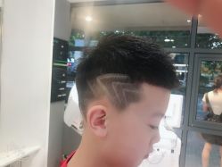 -PE SALON