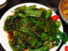 -金牌餐厅·天津菜·八珍豆腐·老爆三(瓷房子店)