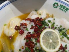 -绿草地·湘菜(7mall店)