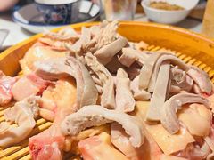 -尚尚仙·酸汤猪手·猪肚鸡火锅(华联万柳购物中心店)