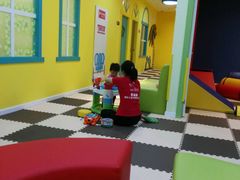 -爱萌盟婴童成长中心(泛悦店)