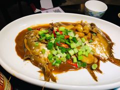 乾隆大鱼头-老头儿油爆虾·知味杭州(爱琴海购物中心)