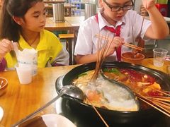 -灌县老妈砂锅串串香(万科红生活广场店)