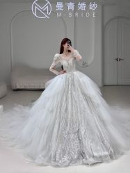 -曼青婚纱礼服馆