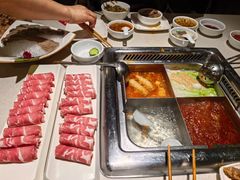 -海底捞火锅鲜切牛肉主题店(长寿路店)