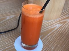榨胡萝卜汁-深圳中洲万豪酒店·咖啡廊