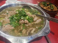 -谢老五跷脚牛肉·非遗传承店