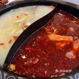 点锅时老板都推介鸳鸯锅，说汤好喝