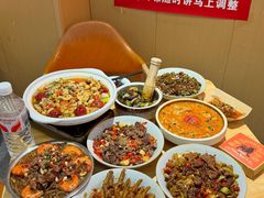 -韵味湘肴·小炒黄牛肉(五一广场美食地标店)