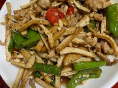 -芦茨金富饭庄·25年老字号·专做稻草鸡