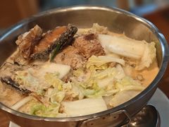 -Chom Cafe and Restaurant