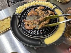 -胡悦里韩式烤肉(芝罘万达广场店)
