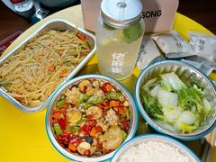-佬麻雀·新湘菜(东方宝泰店)