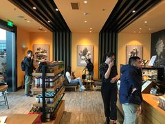 -星巴克(兰州中川机场T2出发店)