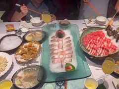 -泓炙颐凤鲜海鲜火锅料理(桐乡店)