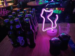 -UP嘻哈酒吧(粉巢店)