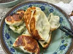 韭菜猪肉煎饺-无名氏宵夜小摊(祝家三姐妹馄饨店)