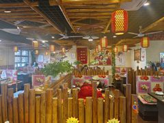 -靠山屯东北农家菜(八龙桥雅苑店)