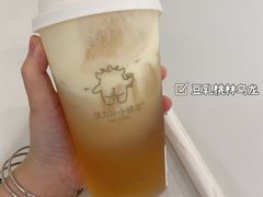 豆乳桃林乌龙-茶力的小怪兽(梅林卓悦汇店)