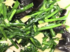 -鑫渔港海鲜本地菜·山海关浑锅(东戴河店)