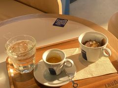 -LAVAZZA拉瓦萨咖啡(中航城君尚购物中心店)