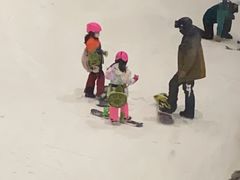 -乔波室内滑雪场