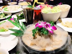 -唯爱KTV聚会餐厅(仙林东城汇店)