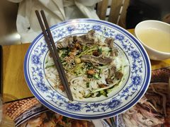 -甘掌门·化州驰名牛杂粉(越秀店)