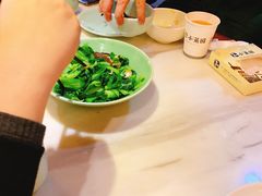 -小菜园新徽菜(阜阳颍州万达店)