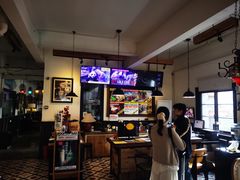 -拖板鞋咖啡旅行酒店(春熙路地铁站店)