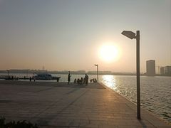 -郑东新区龙湖公共艺术中心