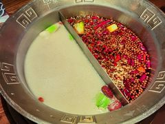 经典鸳鸯锅底-草堂無二·成都串串(万象城店)