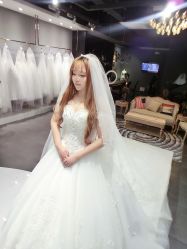 -艾米丽婚纱礼服
