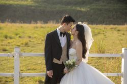 点击看大图 -挪娅婚纱摄影皇家会所