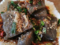 纳西鸡豆凉粉-胖金妹鸡豆凉粉店