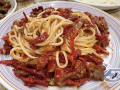 -歹歹的加个面过油肉拌面