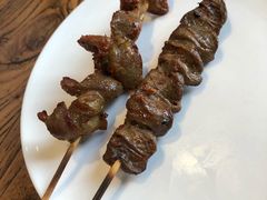 红柳羊肉串-阿里家·新疆烤肉酒場 by MIG