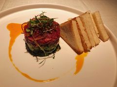 牛肉塔塔配牛油果黑橄榄酱-Solo(衡山路店)