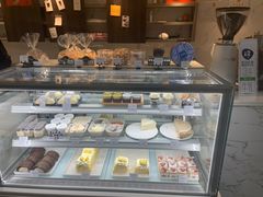 面包甜点陈列柜-iFood甜嫩嫩(江东北路店)