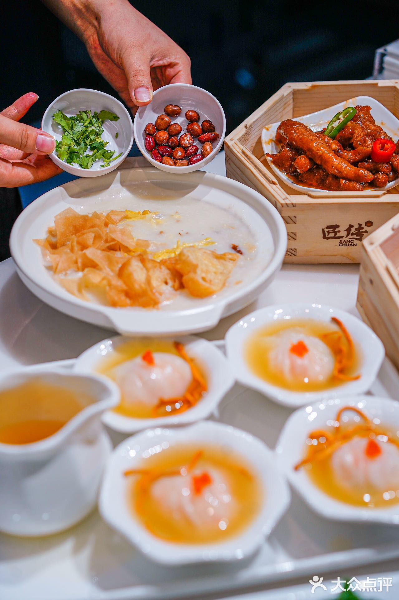 着实被他们家的菜品、茶点给诱惑到了，不仅味道好